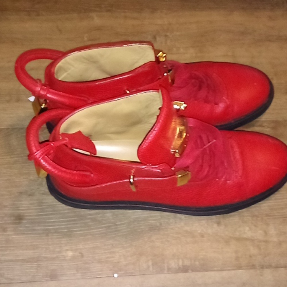 Authentic Buscemi Leather shoes with lock n key